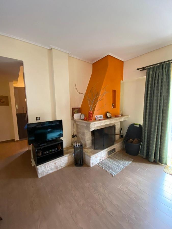 Villa Ria Kalavryta Exteriör bild